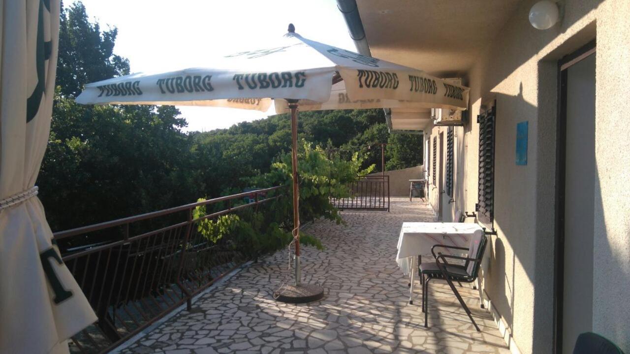 Apartments And Rooms Sanja Sibinj Krmpotski Εξωτερικό φωτογραφία