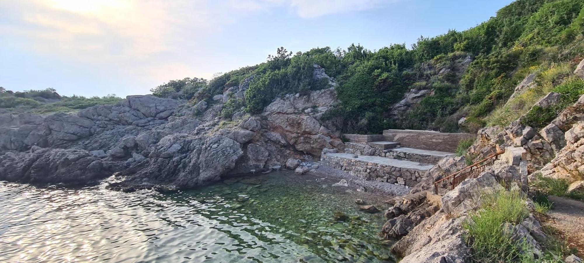 Apartments And Rooms Sanja Sibinj Krmpotski Εξωτερικό φωτογραφία