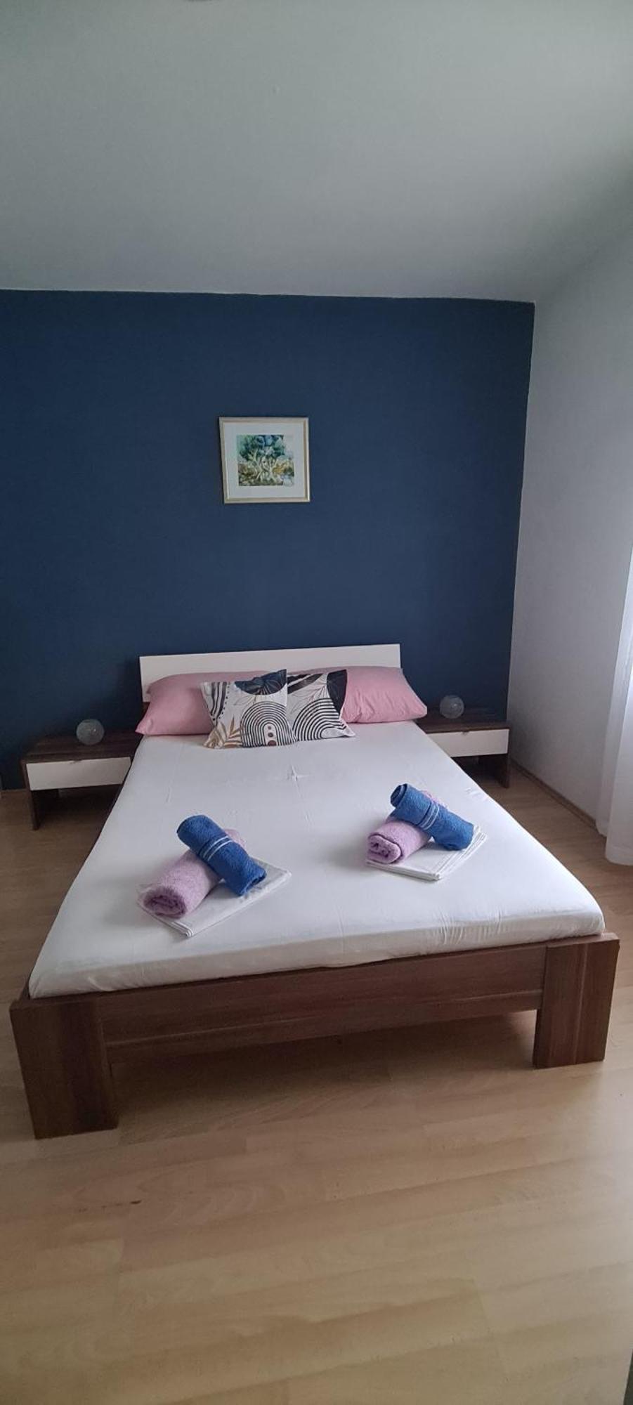Apartments And Rooms Sanja Sibinj Krmpotski Εξωτερικό φωτογραφία